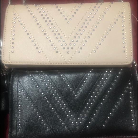 Bags - Picture 2 of 3